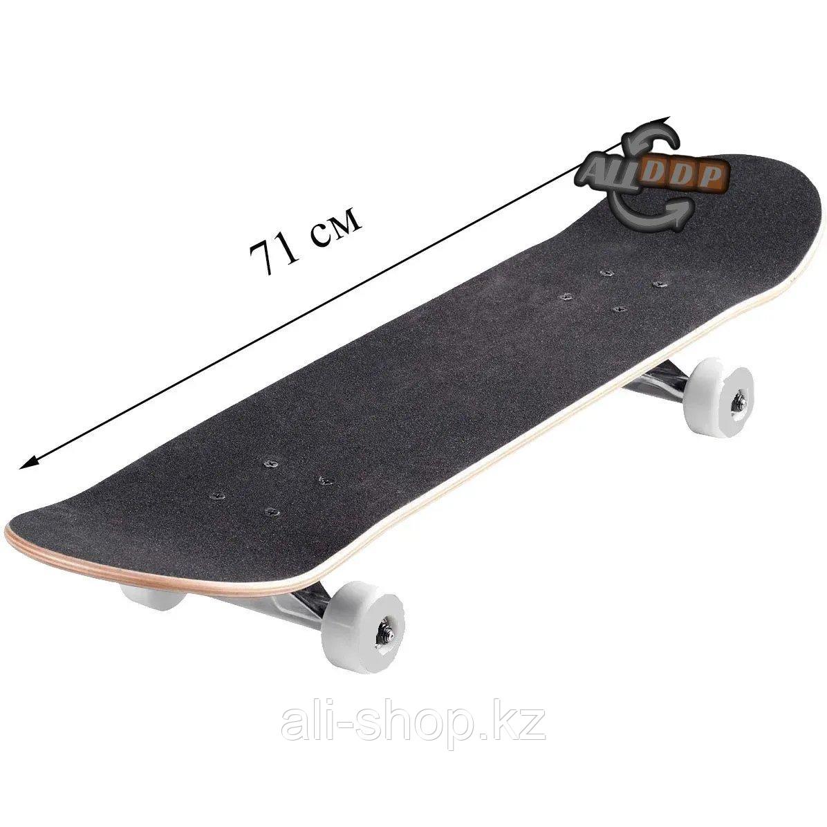 Скейтборды подростковые с узором в нижней части деки 71х20 см в ассортименте - фото 1 - id-p113496324