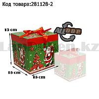 Подарочная коробка M(15х15х15) квадратная в новогодней тематике зеленого цвета с красной лентой Дед Мороз елка