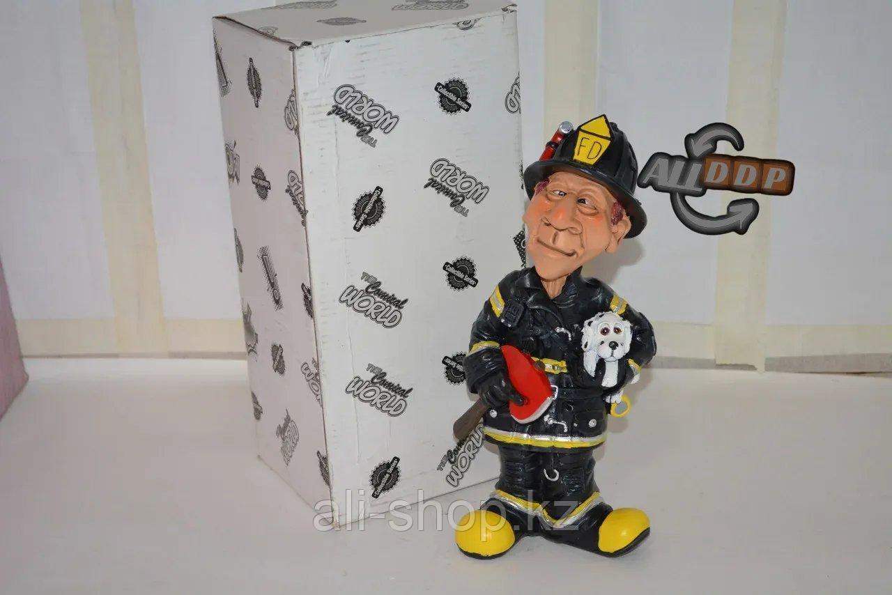 Подарочная статуэтка сувенир Пожарный с собакой в каске 27 см - фото 8 - id-p113497345