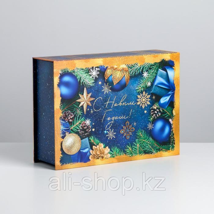 Коробка‒книга «Новогодние игрушки», 27 х 19,5 х 8 см