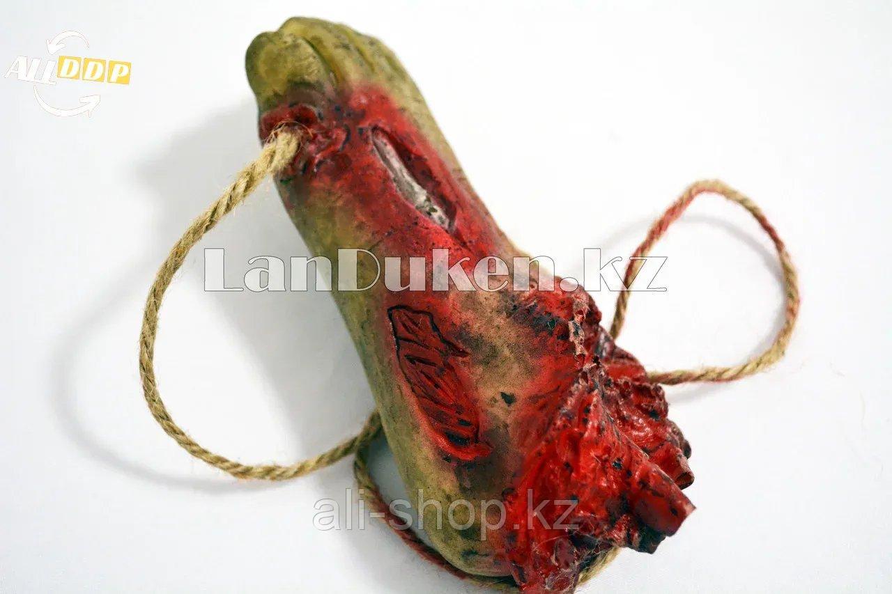 Кровавая нога на верёвке на Хэллоуин (Halloween) - фото 4 - id-p113501605