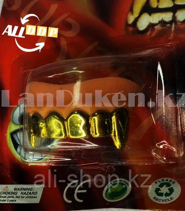 Зубы накладные вампирские на Хэллоуин Vampire teeth SYZ-0605С золотистые - фото 4 - id-p113501782