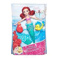 Hasbro Disney Princess B5308 Кукла Ариэль, плавающая в воде