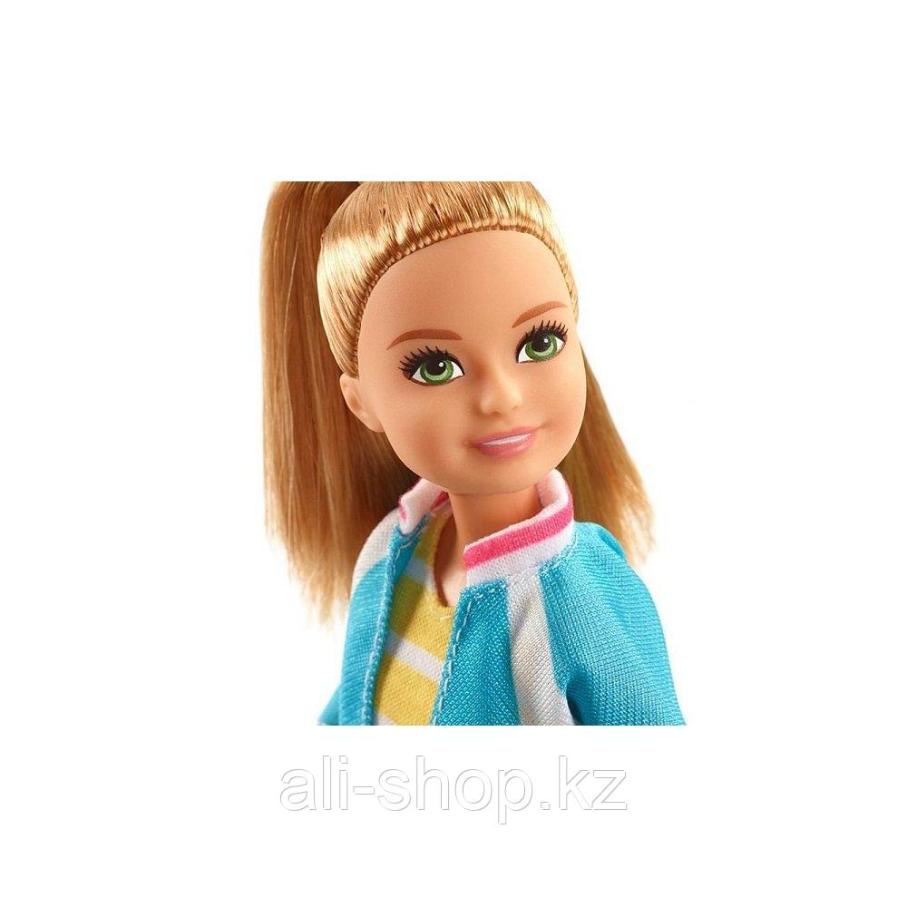 Mattel Barbie FWV16 Барби Стейси из серии Путешествия - фото 2 - id-p113517528