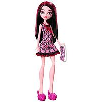 Monster High DPC41 Кукла Пижамная вечеринка Дракулаура