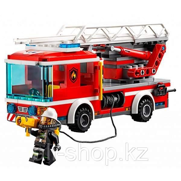 Lego City 60107 Лего Город Пожарный автомобиль с лестницей - фото 2 - id-p113511940