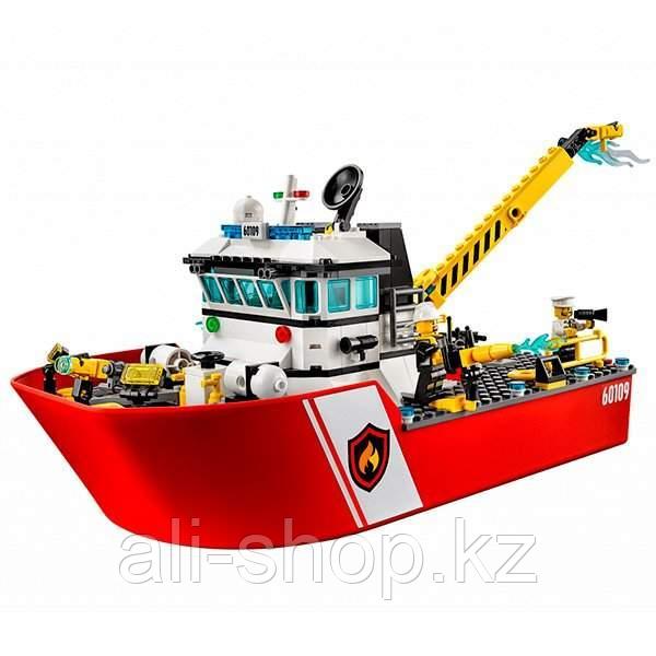 Lego City 60109 Лего Город Пожарный катер - фото 4 - id-p113511942