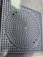 Люк квадратный чугунный плавающий