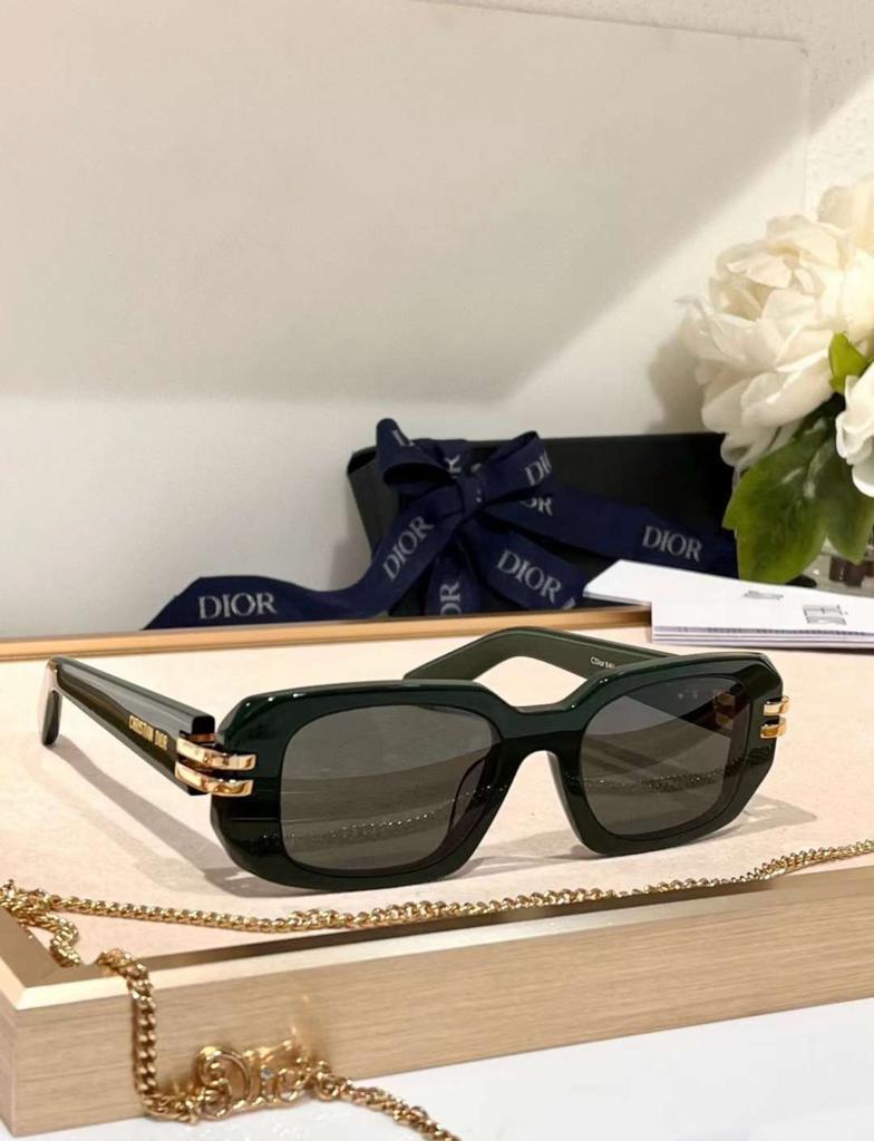 Солнцезащитные очки Dior Премиум качество - фото 1 - id-p113525055