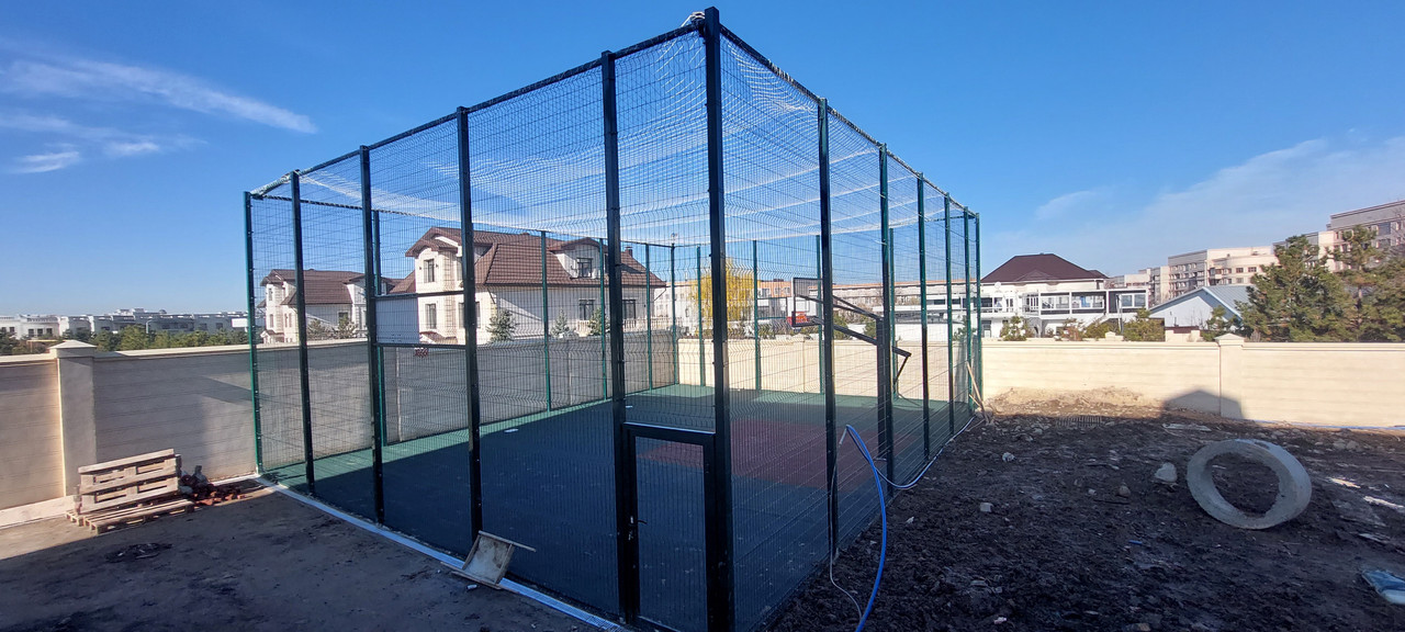 Баскетбольные, футбольные поля под ключ