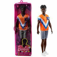 Barbie BRB.ИГРА С МОДОЙ КЕН В ЯРКОЙ ФУТБОЛКЕ И С КУДРЯВЫМИ ВОЛОСАМИ