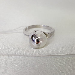 Кольцо Красная Пресня 2366070д серебро с родием вставка жемчуг