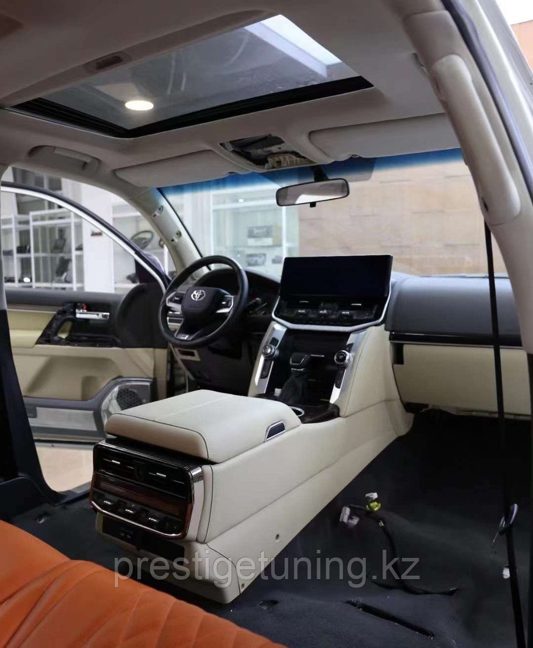 Комплект для рестайлинга салона Land Cruiser 200 2007-2015 год в дизайн LC300 (1 в 1) Бежевый цвет - фото 6 - id-p113699243