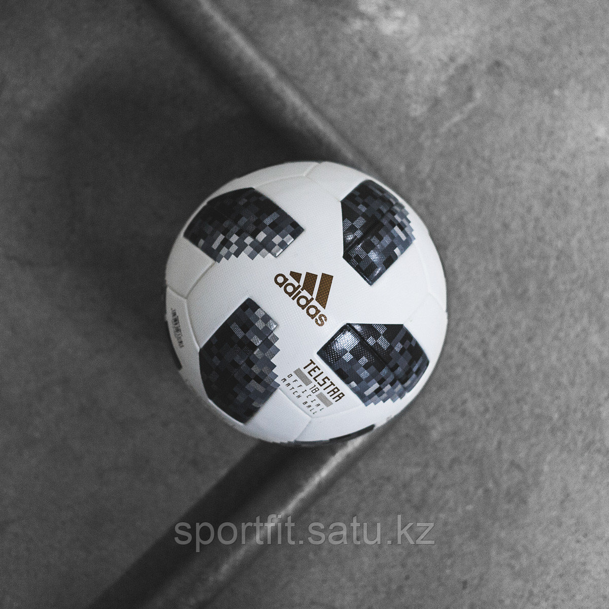 Футбольный мяч Adidas TELSTAR Финала Чемпионата Мира России 2018 - фото 7 - id-p113711685