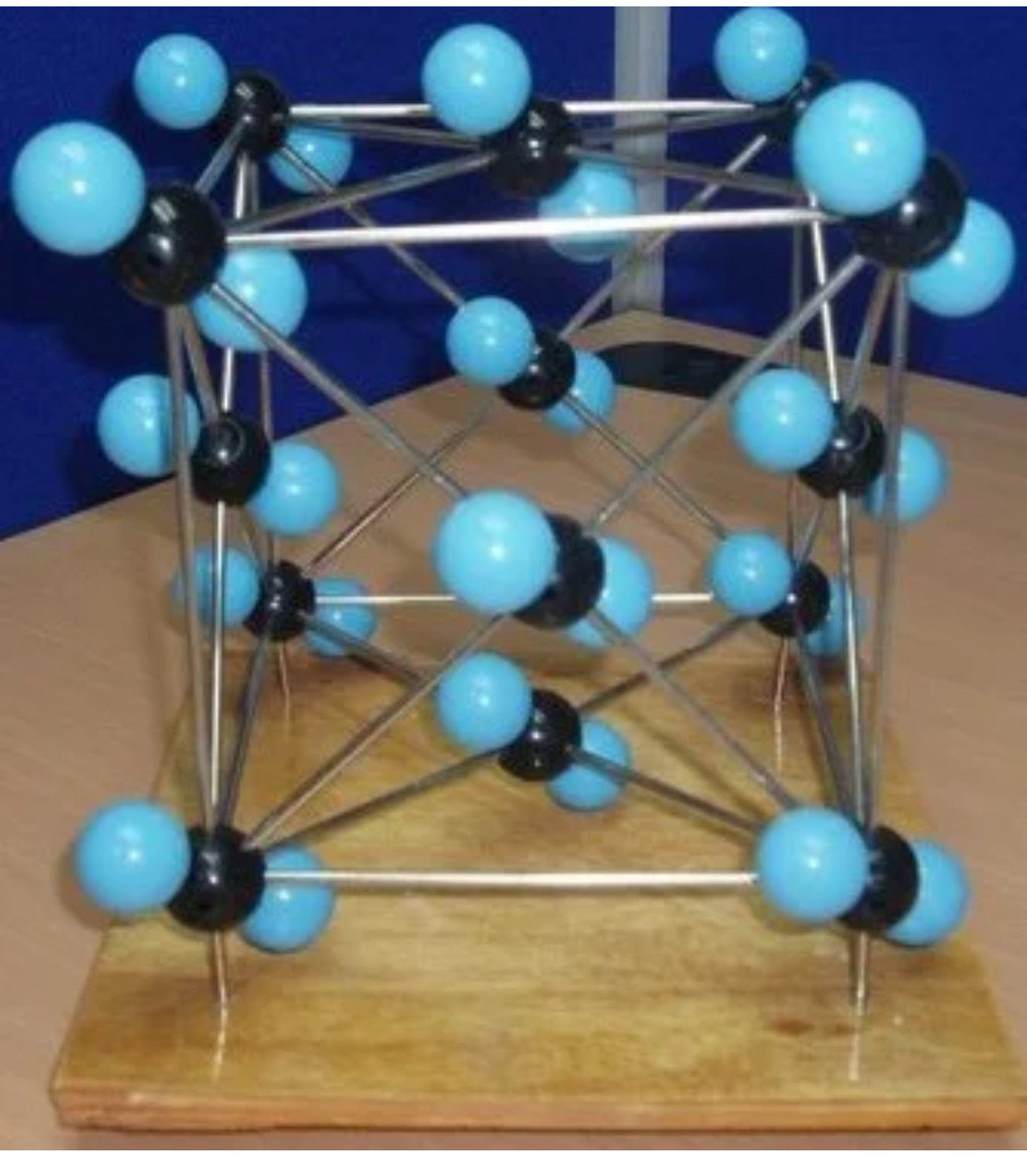 Модель Кристаллическая решётка диоксида углерода СО2 или углекислого газа - фото 1 - id-p113717527