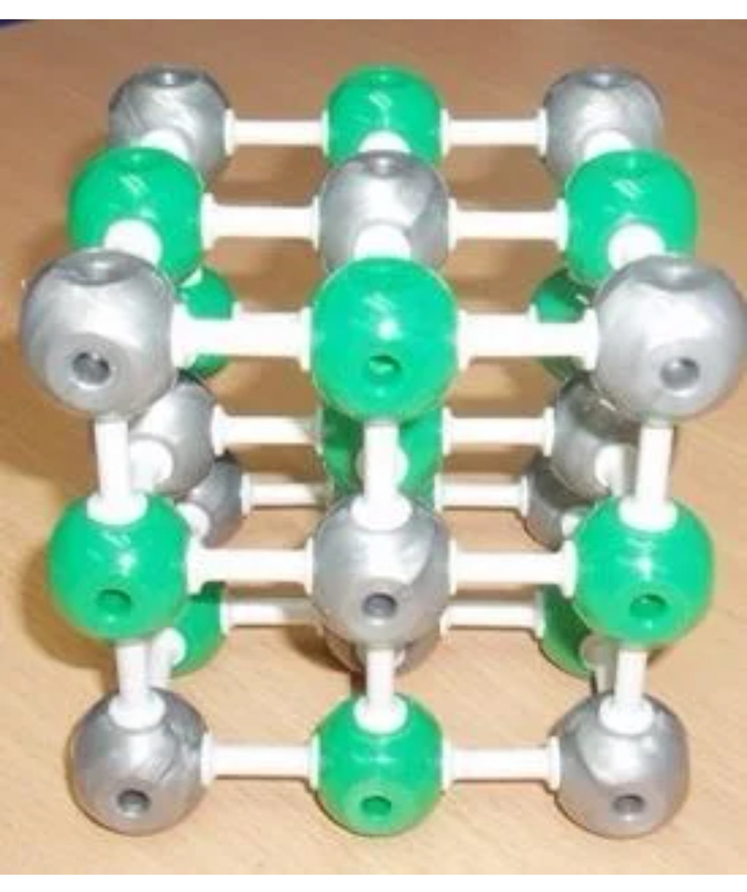 Модель Кристаллическая решетка каменной соли - фото 1 - id-p113717605