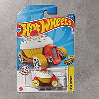 Оригинальная Машинка "Hot wheels" SWEET DRIVER. FAST FOODIE. Mattel. 61/250. Хотвилс. Машинки. Подарок.