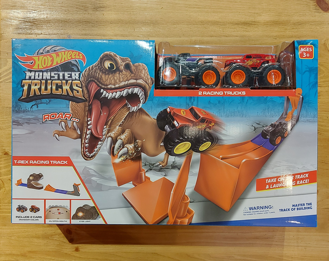 Трек "Hot wheels" Monster Trucks - T-Rex Racing Track (Тирекс). Атака динозавра. Хот вилс. Трасса. 2 джипа., фото 1