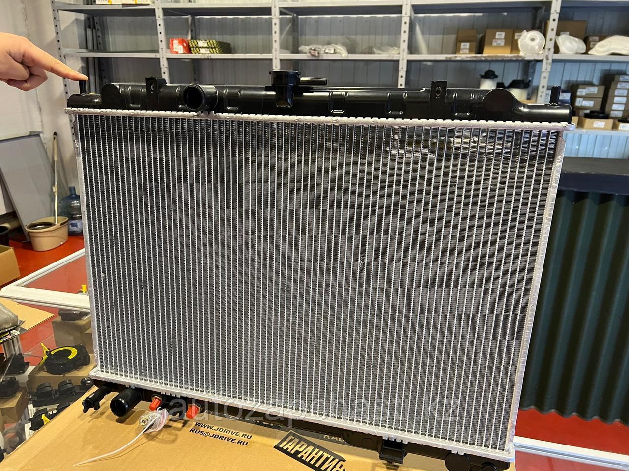 Радиатор охлаждения двигателя на Nissan Presage X-Trail T30 АКПП (JPR0020) - фото 1 - id-p113747417