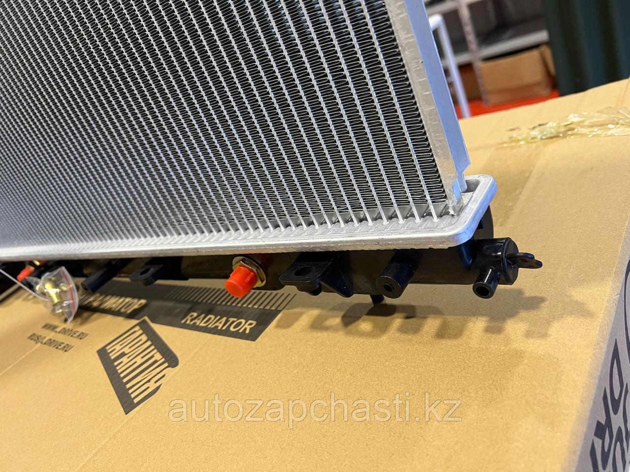 Радиатор охлаждения двигателя на Nissan Presage X-Trail T30 АКПП (JPR0020) - фото 4 - id-p113748172