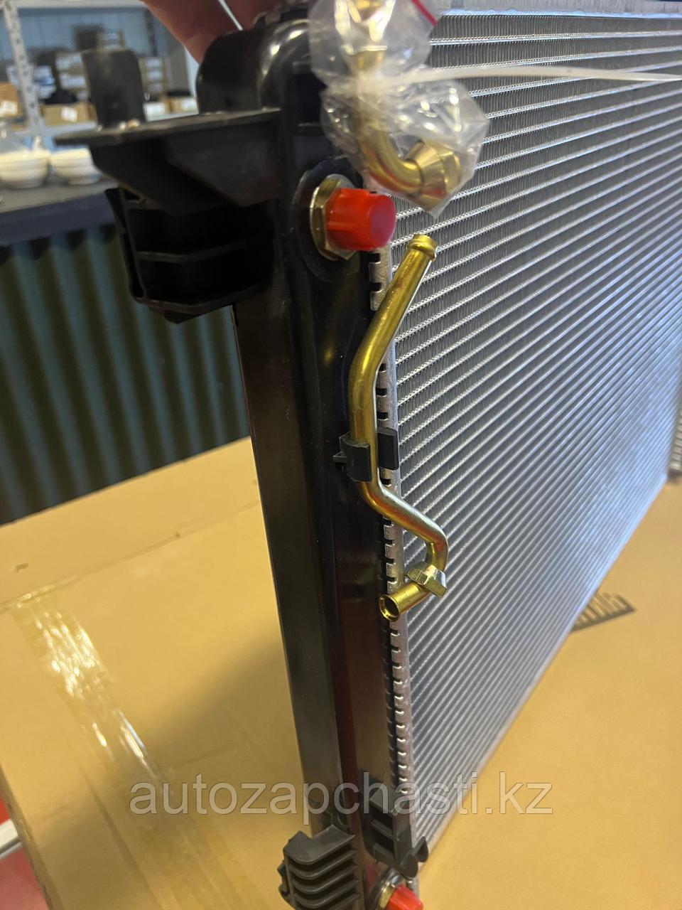 Радиатор охлаждения двигателя на KIA Sportage (JPR0062) - фото 4 - id-p113748891