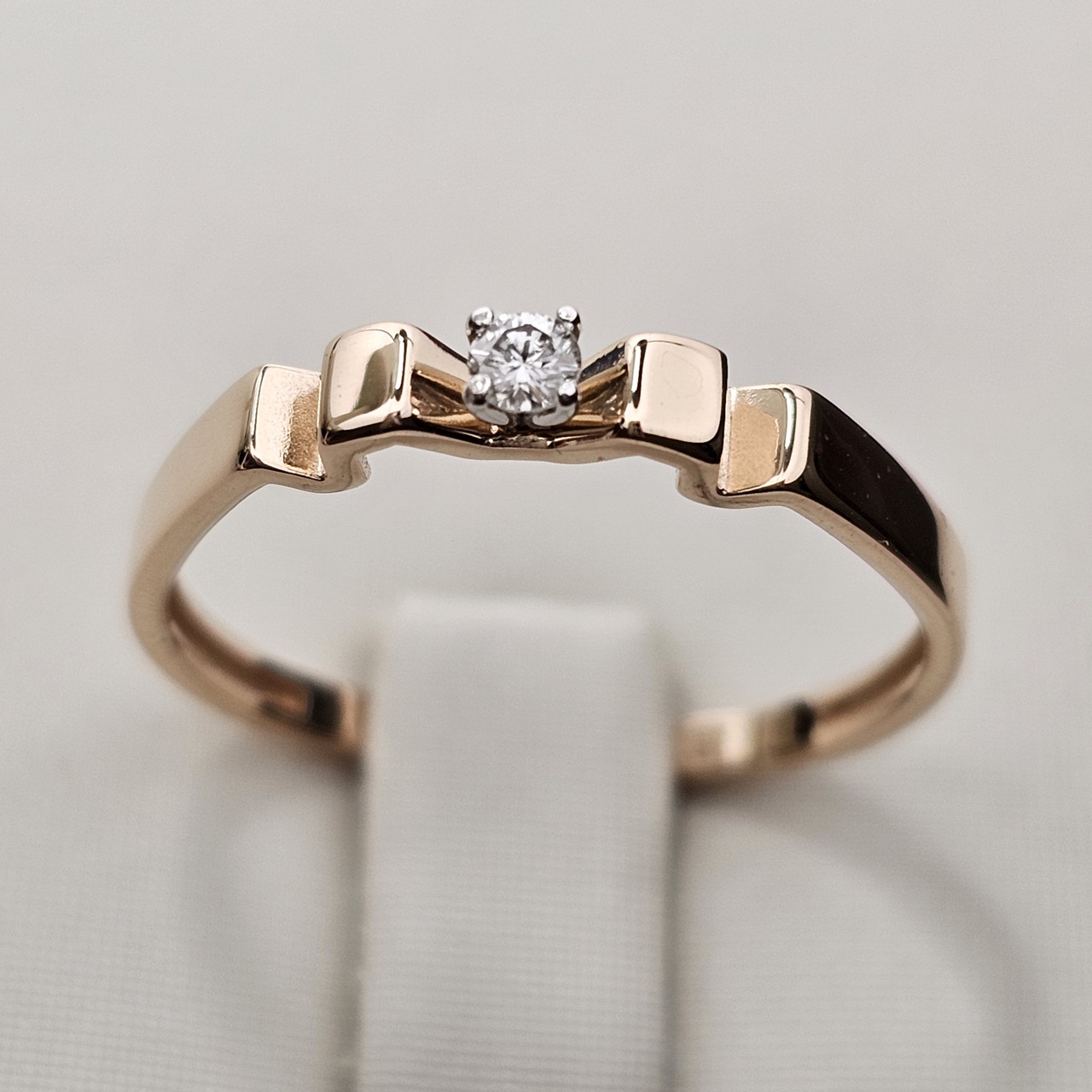 Золотое кольцо с бриллиантами к/з 0,047Сt SI2/H VG-Cut размер 16,5 - фото 8 - id-p113748519