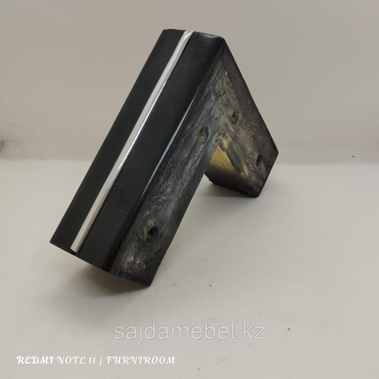 Ножка деревянная,угловая для мягкой и корпусной мебели,5см,черный с серебристым сечением - фото 4 - id-p113758455