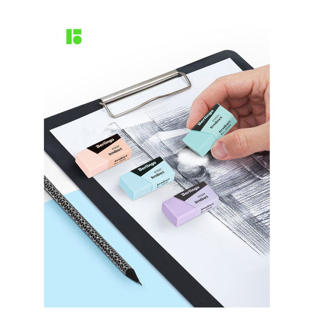 Жалаңаш қыздың әдемі есегі