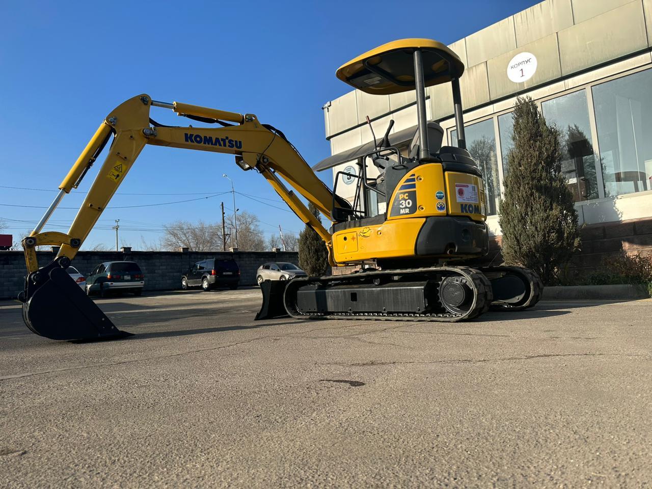 Японский мини экскаватор Komatsu PC30 MR 2018 г. - фото 4 - id-p113813160