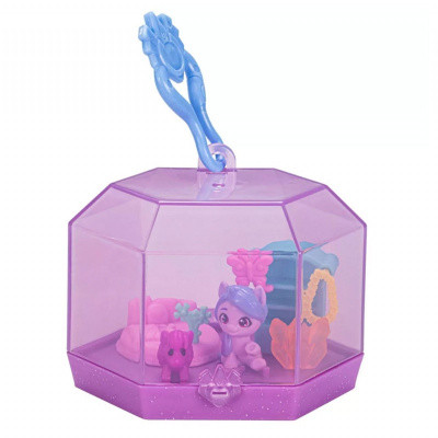 Мини Мир Волшебный Кристалл-  My Little Pony Izzy Mini World Moonbow Crystal Keychain Mini World Magic Hasbro