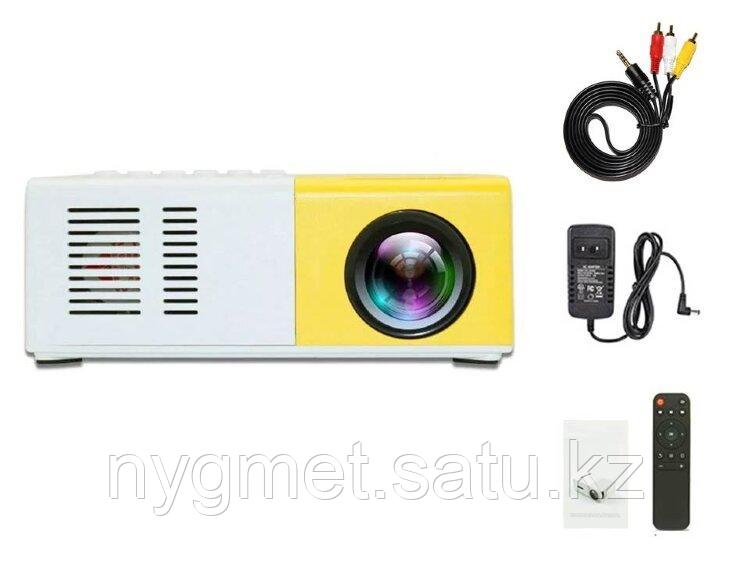 Мини проектор портативный мультимедийный с динамиком Led Projector YG300 - фото 3 - id-p113838417