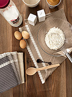 Набор кухонных, вафельных полотенец, с гипюром (5 штук).