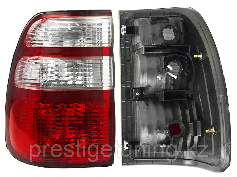 Задний фонарь левый (L) на крыло на Land Cruiser 100 2002-05 (SAT)