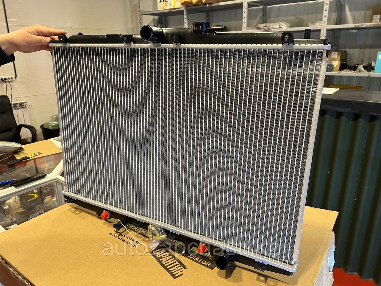 Радиатор охлаждения двигателя на Honda Odyssey 2000 (JPR0124) - фото 1 - id-p114000556