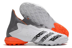 Сороконожки Adidas Predator Freak+TF с носком