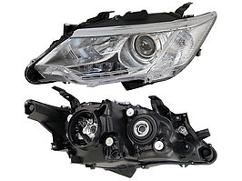 Передняя фара левая (L) под ксенон на Camry V55 2014-17 (SAT)