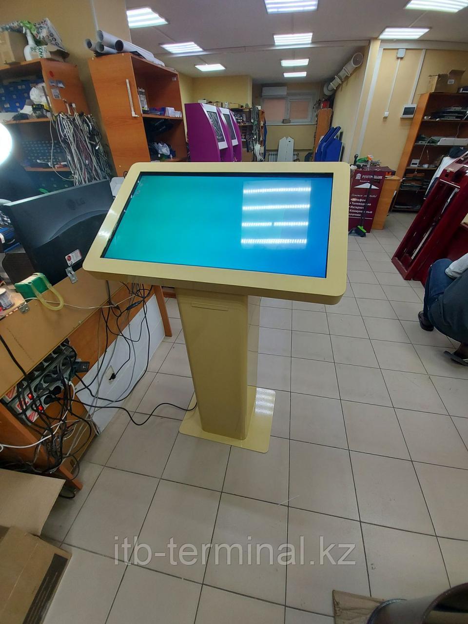 Информационный киоск 32 диагональ, фото 1