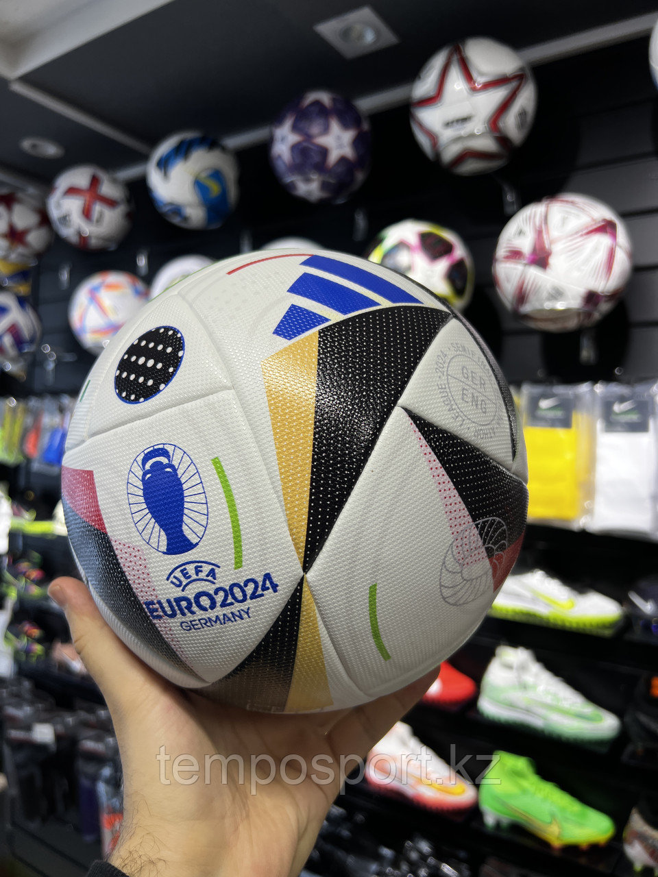 Adidas EURO 2024 Fussballliebe Pro Футбольный мяч размер 5 - фото 3 - id-p114107730