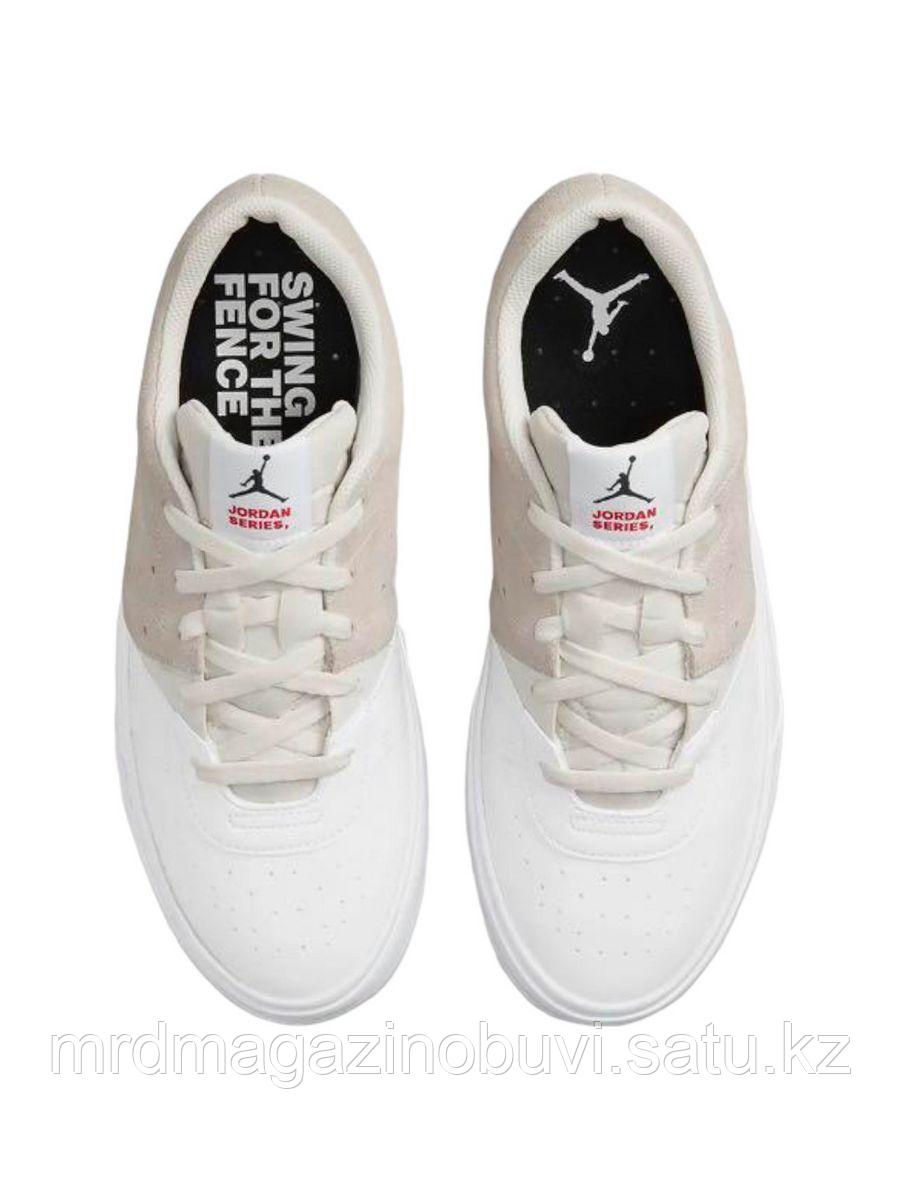 Кроссовки Nike Air Jordan Retro, белый/бежевый - фото 4 - id-p114102829