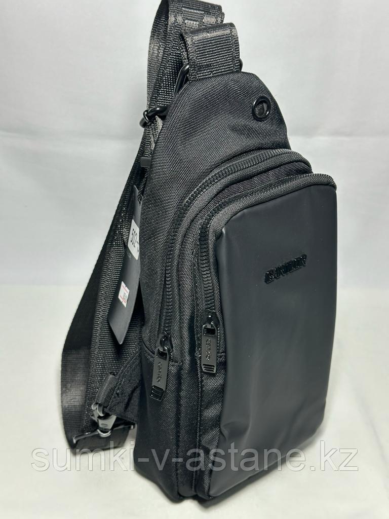 Мужская сумка-кобура-рюкзак на одной лямке "Cantlor". Высота 27 см, ширина 15 см, глубина 7 см. - фото 3 - id-p114121124