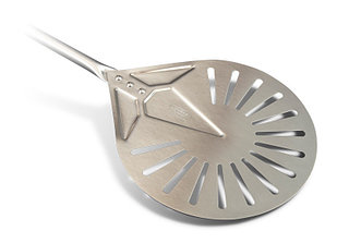 ЛОПАТА ДЛЯ ПИЦЦЫ НЕ ПОВОРОТНАЯ ПЕРФОРИРОВАННАЯ 23СМ, РУЧКА 150СМ ITPIZZA I-23F