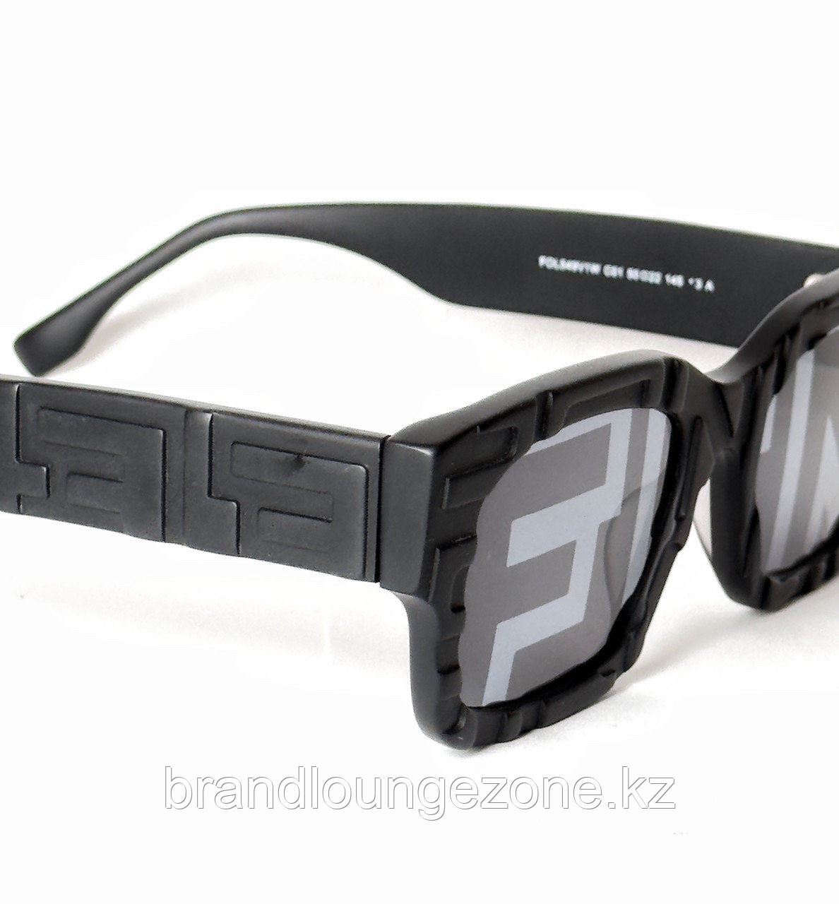 Женские очки Fendi черного цвета, лого на лизнзах - фото 3 - id-p112638702