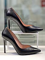 Женская обувь классические туфли "Paoletti" на высоком каблуке. Размер 40.