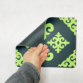 Алғаш рет аузына сиқырды алуы Тамақты жұту бейнелерінің жинағын қараңыз