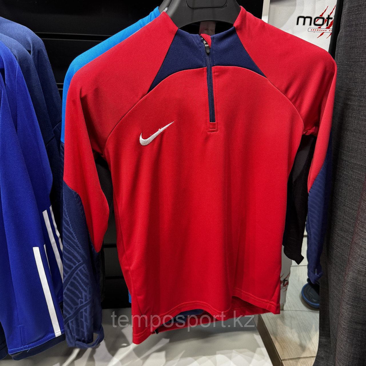Тренировочный костюм Nike детский ( красный / темно синий) - фото 5 - id-p114226021