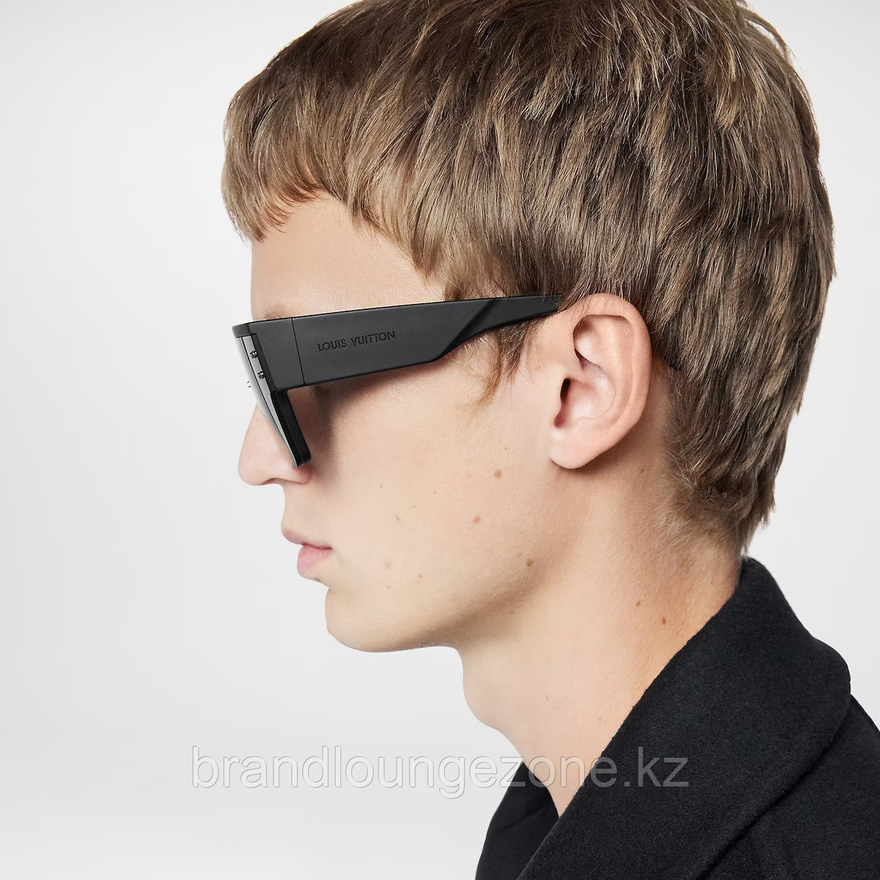 Солнцезащитные мужские очки LV Waimea L, с буквами на стекле - фото 3 - id-p114243845