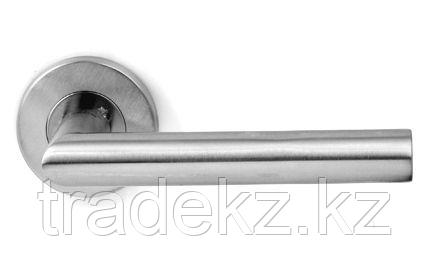 HR.01.135.19.SS HG HR01 ручка для двери на розетке  D-53 мм нержавеющая сталь