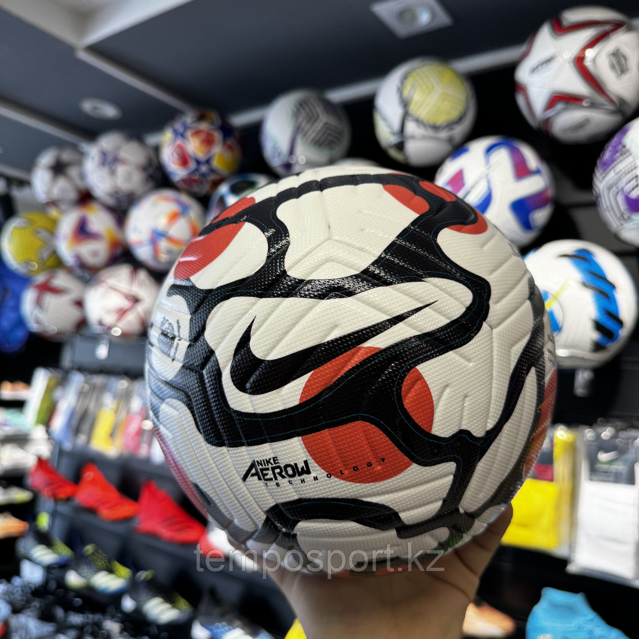 Мяч футбольный Nike Flight АПЛ 2021/22 размер 5 - фото 2 - id-p114380293
