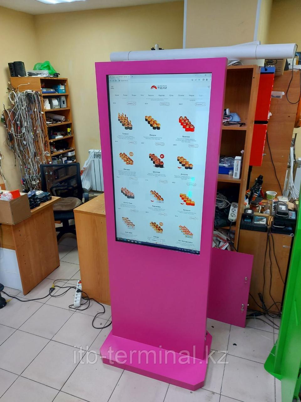 Информационная сенсорная стойка, фото 1