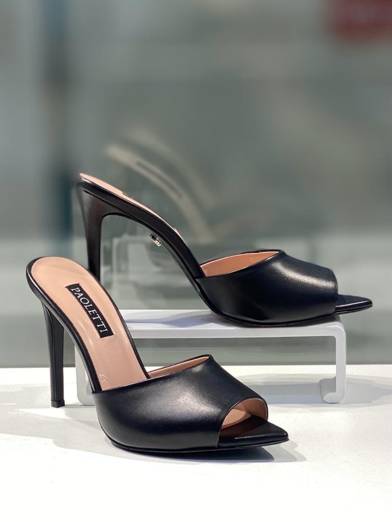 Стильные женские босоножки черного цвета. Женская обувь лето 2024. - фото 1 - id-p114402110